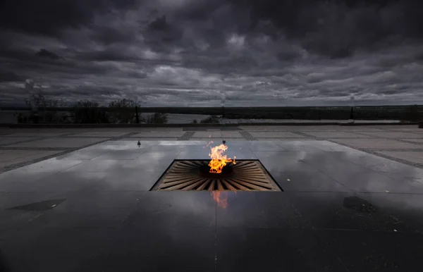Denkmal Mit Ewiger Flamme — Stockfoto
