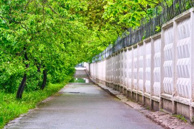 Endüstriyel bölgede güzel bir sokak