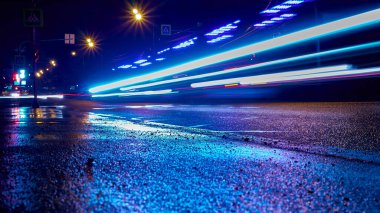 Otobanda uzun süre kalacaksınız.