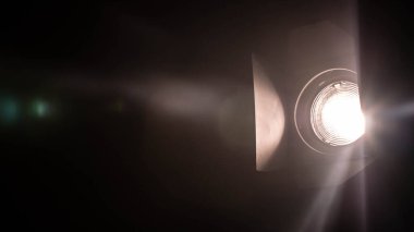 Açık film lambası.