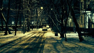 Moskova 'nın boş akşam avlusu