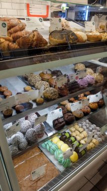 Bir İsveç pastanesinin içi, fırın. 