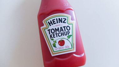 Klasik Heinz ketçap paketleme