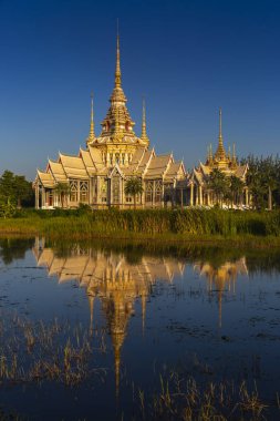 Güzel tapınağın Wat Luang Phor Tor Korat, Nakhonratchasima Eyaleti, Tayland 
