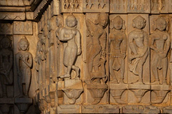 装飾彫刻,ジャグディッシュ寺院,ウダイプール,ラジャスタン州,インド — ストック写真