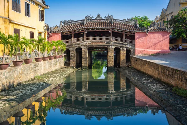 Hoi An 'daki Japon Köprüsü, Orta Vietnam' daki antik şehir. 