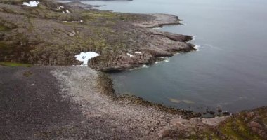 Barents Denizi kıyı şeridinin havadan görüntüsü