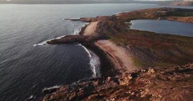 Barents Denizi kıyı şeridinin havadan görüntüsü