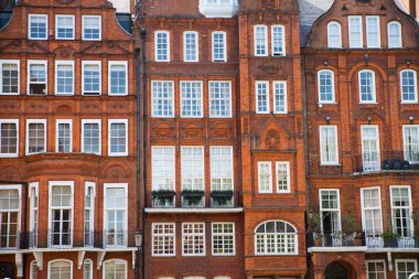 Londra, İngiltere - 25 Ağustos 2017: Konut ARIA Kensington ve Chelsea. Cadogan kapısı sıra periyodik binalar ile. Londra'nın merkezinde lüks özelliği.