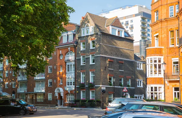 2017年8月25日 肯辛顿和切尔西的住宅咏叹调 Cadogan 门与一排周期性大厦 伦敦市中心的豪华酒店 — 图库照片