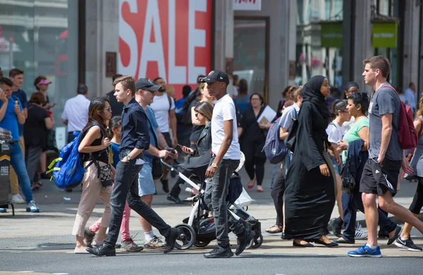 Londres Reino Unido Junio 2019 Personas Caminando Por Ciudad Londres — Foto de Stock