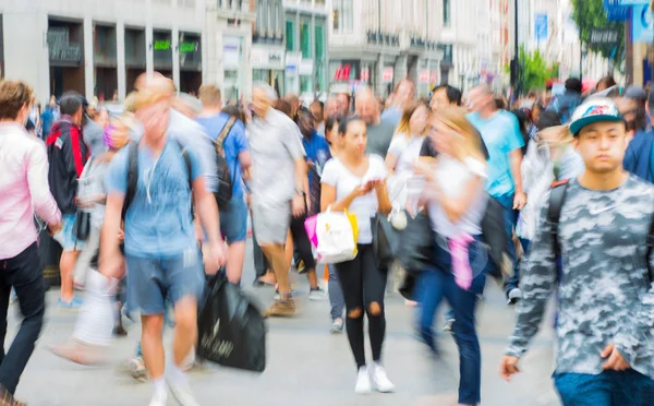 Londýn Srpna 2017 Motion Blur Piccadilly Circus Spoustou Lidí Turistů — Stock fotografie