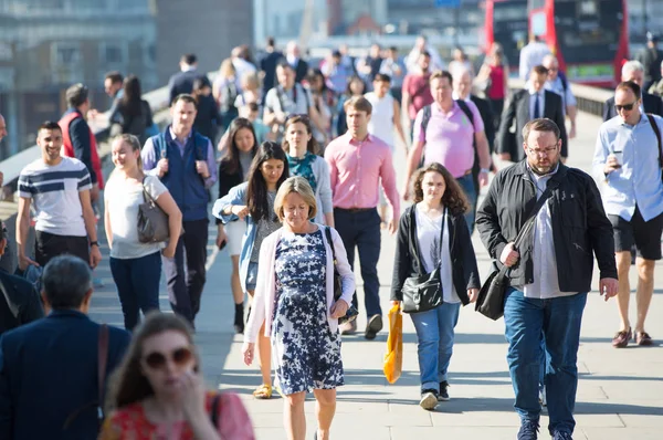 Londra Ingiltere Nisan 2018 Ofis Çalışanları Avrupa Nın Önde Gelen — Stok fotoğraf