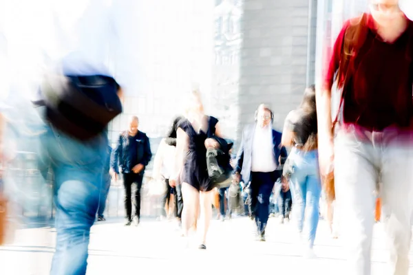 London June 2018 Business People Office Workers Crossing Road Walking — Stock Photo, Image