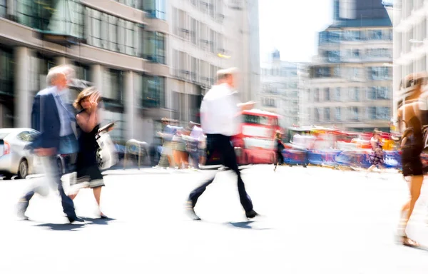 London June 2018 Business People Office Workers Crossing Road Walking — Stock Photo, Image