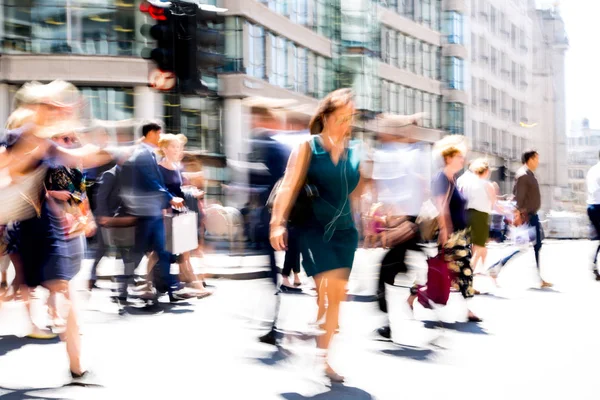 London June 2018 Business People Office Workers Crossing Road Walking — Stock Photo, Image