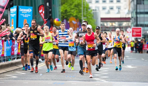 London April 2019 Lots People Running London Marathon Canary Wharf — Stock Photo, Image