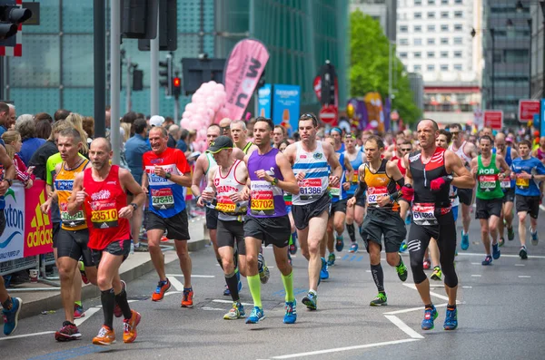 London April 2019 Lots People Running London Marathon People Cheering — Stock Photo, Image