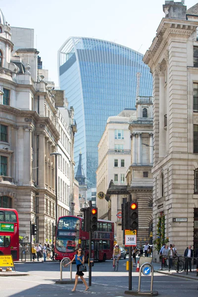 London April 2019 Stock Exchange Building City London New Skyscrapers — Stock Photo, Image