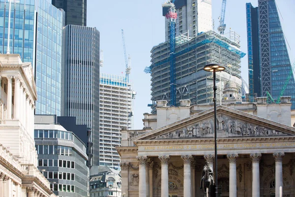 London April 2019 Stock Exchange Building City London New Skyscrapers — Stock Photo, Image