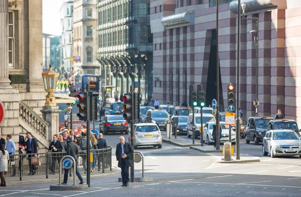 2017 보기와 비즈니스 사람과 교통도로에 Lols 비즈니스와 런던의 — 스톡 사진