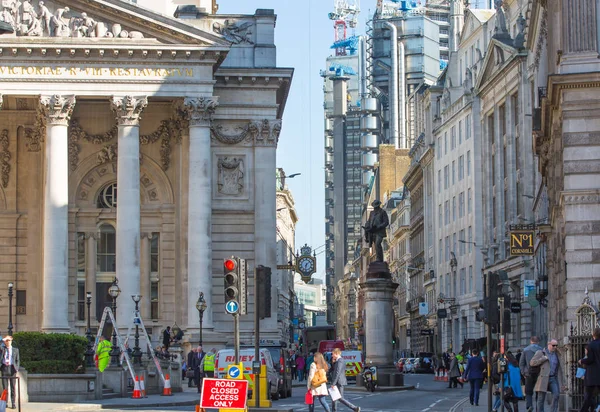 London April 2019 Börsengebäude Der Stadt London Hintergrund Neue Wolkenkratzer — Stockfoto