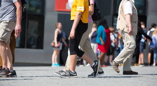 Feet Pedestrians Walking Crosswalk Oxford Street London Modern Life Travel — Stock Photo, Image