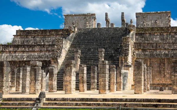 멕시코 유카탄 2018 Chichen Itz Yucatn 워리어스 사원의 1000 기둥으로 — 스톡 사진