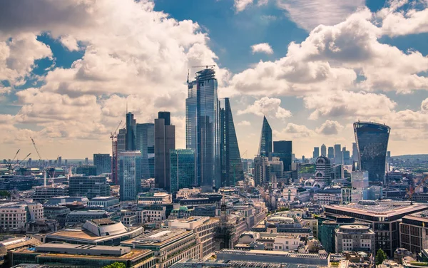 Londyn Wielka Brytania Czerwca 2019 Widok Miasto Londyn Słoneczny Dzień — Zdjęcie stockowe