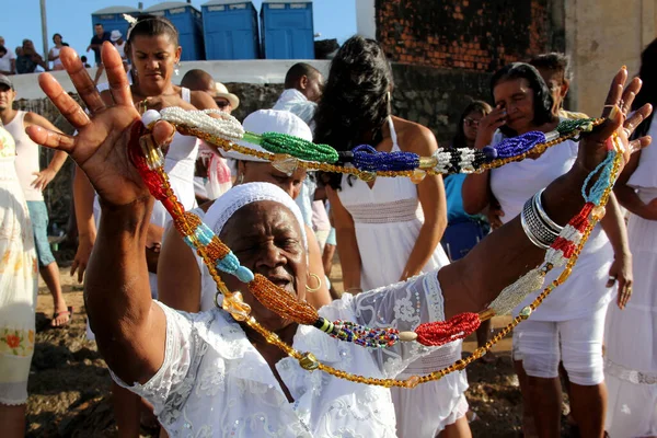 Salvador Bahia Brasil Fevereiro 2014 Devotos Admiradores Orixa Yemanja Entidade — Fotografia de Stock