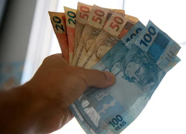 Salvador Bahia Brasil Marzo 2020 Billetes Mano Billetes Reales Moneda — Foto de Stock