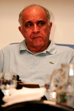 Porto seguro, Bahia / Brezilya - 7 Haziran 2010: Bahia, Paulo Souto 'nun eski valisi Porto Seguro kentine yaptığı ziyarette görüldü..