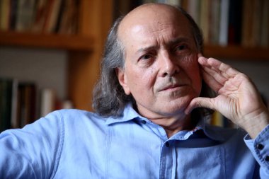 Salvador, Bahia - Brezilya - 5 Ekim 2017: Naomar Monteiro de Almeida Filho, Güney Bahia Federal Üniversitesi eski rektörü Salvador 'da görüldü.