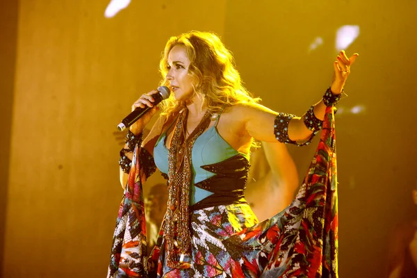 2015年3月31日 歌手ダニエラ マーキュリーがサルバドール市での公演中に見られる — ストック写真