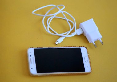 Salvador, Bahia / Brezilya - 10 Temmuz 2020: Şarj aleti Salvador şehrinde görüldü..