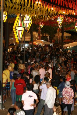 İlheus, Bahia / Brezilya - Haziran 26, 2011: Ilheus şehrinde Sao Joao partisi için sokak dekoltesi görüldü..