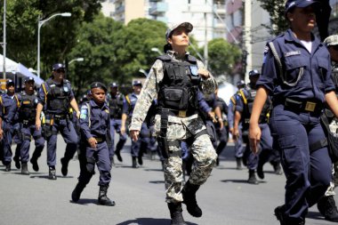 Salvador, Bahia / Brezilya - 7 Eylül 2014: Salvador Belediyesi Muhafızları, Brezilya 'nın Salvador şehrindeki Bağımsızlık Yürüyüşü sırasında görüldü.