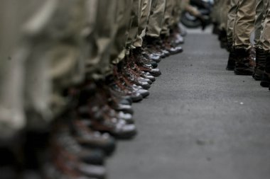 Salvador, Bahia / Brezilya - 2 Ağustos 2016: Salvador 'daki Vila Militar' da düzenlenen törende Bahia Askeri Polisi 'nin askerleri görülüyor.