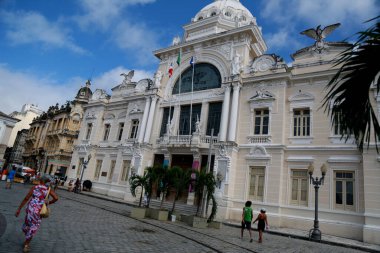 Salvador, Bahia / Brezilya - 23 Mayıs 2015: Salvador şehrinin tarihi merkezindeki Rio Branco Sarayı manzarası.