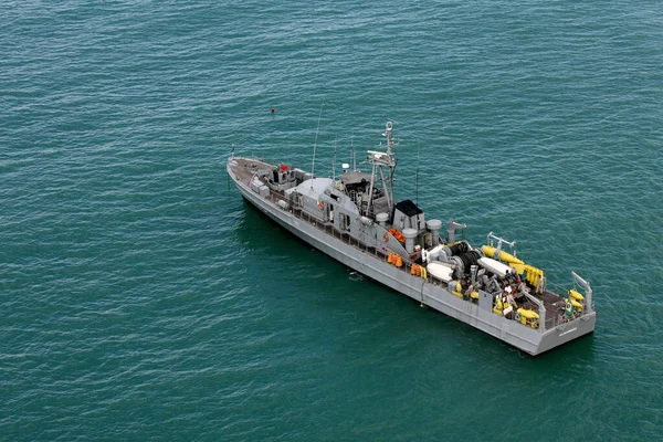 ブラジル バイーア州ポルト セグロ2011年2月8日 Nvアルバルダオ 級掃海艇ブラジル海軍のアラトゥがポルト セグロ市の海で見られる — ストック写真