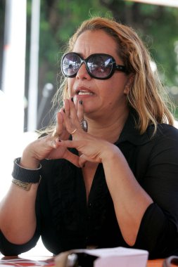 Salvador, Bahia / Brezilya - 31 Ocak 2013: Şarkıcı Sarajene Salvador 'da görüldü..