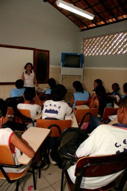 Eunapolis, Bahia / Brezilya - 16 Ocak 2008: Güney Bahia 'daki Eunapolis kentindeki bir devlet okulunda öğretmen ve öğrenciler görülüyor..