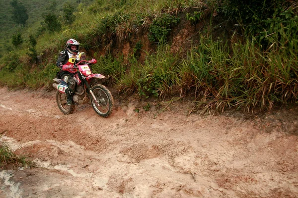 Porto Seguro Bahia Brazil Aprile 2009 Motociclista Durante Enduro Motociclistico — Foto Stock