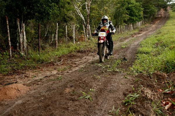 Porto Seguro Bahia Brazil Aprile 2009 Motociclista Durante Enduro Motociclistico — Foto Stock