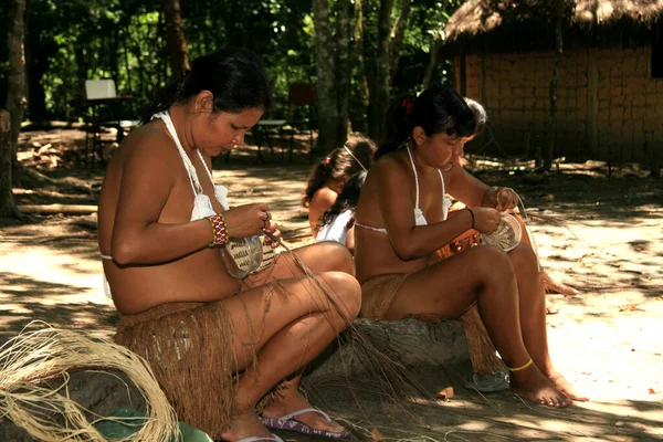 Porto Seguro Bahia Brazil Kwiecień 2009 Indianie Pataxo Postrzegane Miejscowości — Zdjęcie stockowe