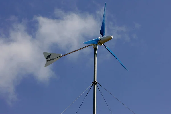 Nova Vicosa Bahia Brazil Setembro 2009 Mała Turbina Wiatrowa Wykorzystywana — Zdjęcie stockowe