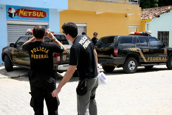 Salvador Bahia Brazil Februari 2008 Federala Poliser Avtjänar Ett Mandat — Stockfoto