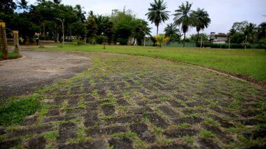 Mata de sao joao, Bahia / Brezilya - Mata de Sao Joao şehrinde beton tuğlalardan yapılmış kaldırım.