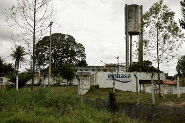 Eunapolis, Bahia / Brezilya - 16 Eylül 2009: Güney Bahia 'daki Eunapolis kentindeki Embasa su arıtma tesisi.