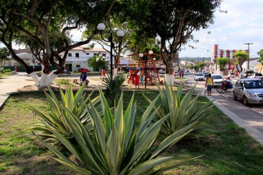 Sao sebastiao do pas, bahia / brrazil - 4 Eylül 2013: Luiz Ventura Meydanı, Sao Sebastiao do Passe şehir merkezi, belediye binasının bulunduğu yer..